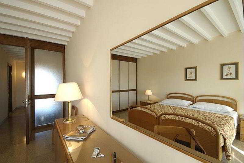 Residenze Garden Aparthotel Rome Room photo